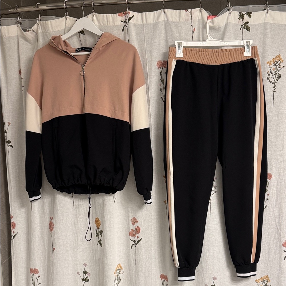 ZARA - Women's Pink, White & Black Tracksuit (Set)